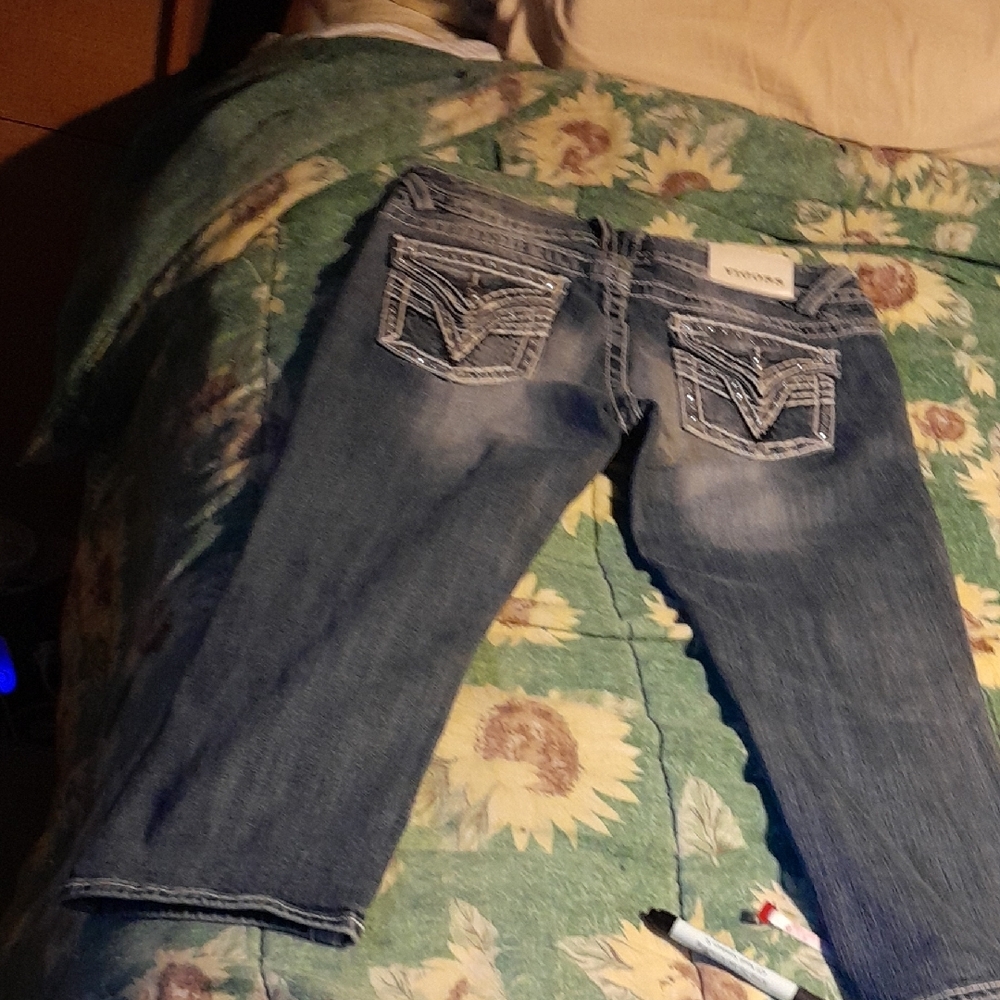 Vigoss Blue Cropped Ankle Jeans with Vintage Faded Style - Picture 2 of 12